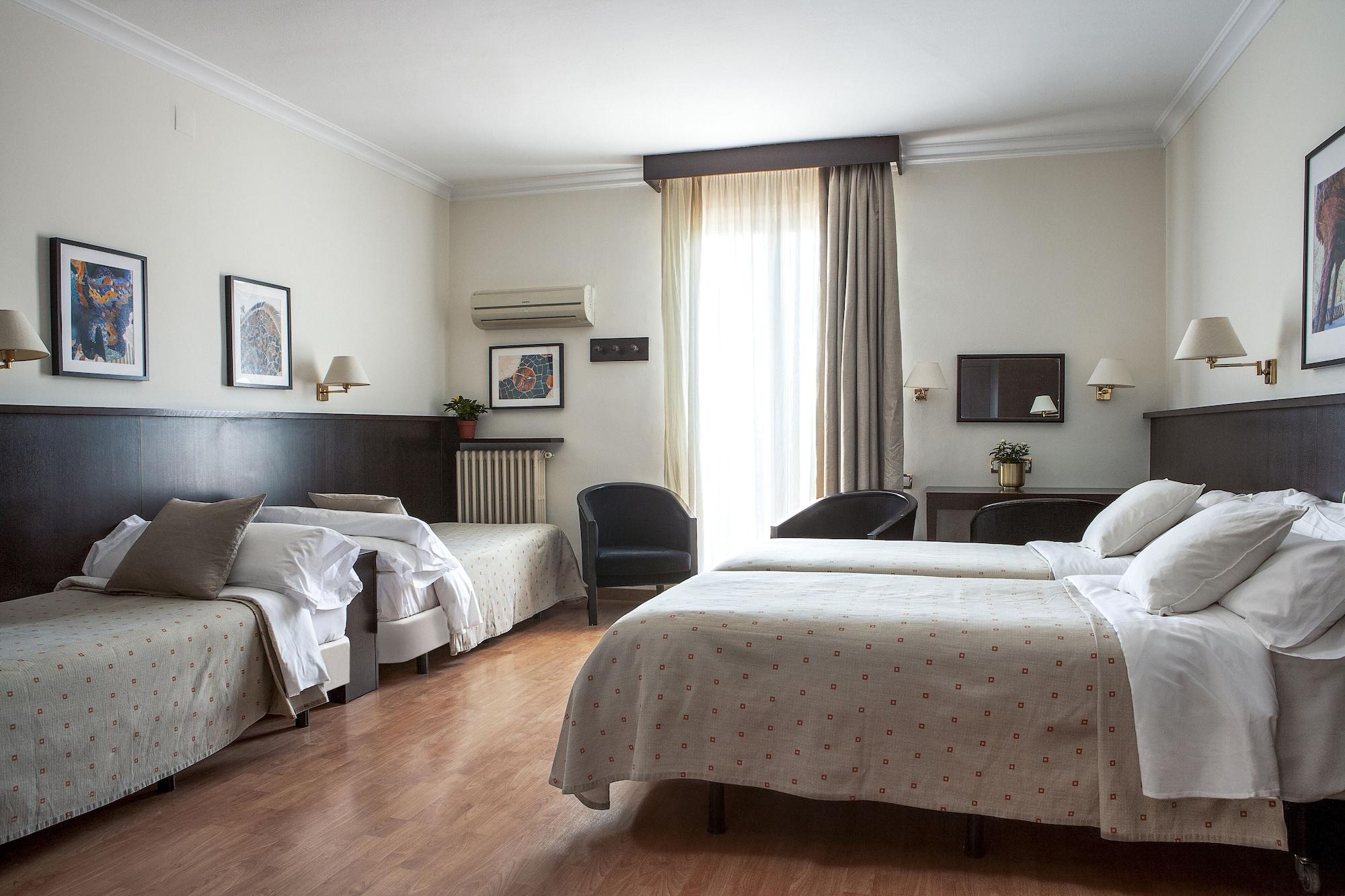 Gaudi Hotel Барселона Екстер'єр фото